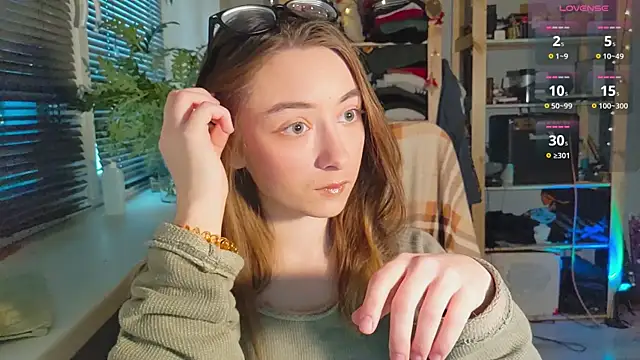 Snapshot of monlight__dana chatting on 03/05/25, 02:45 monlight  dana online show from 03/05/25, 02:45