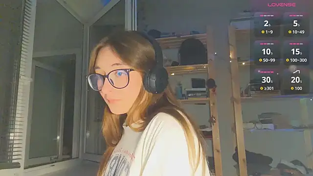 Snapshot of monlight__dana chatting on 09/12/25, 07:03 monlight  dana online show from 09/12/25, 07:03