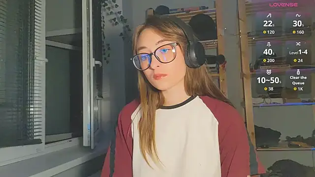 Snapshot of monlight__dana chatting on 09/22/25, 09:28 monlight  dana online show from 09/22/25, 09:28