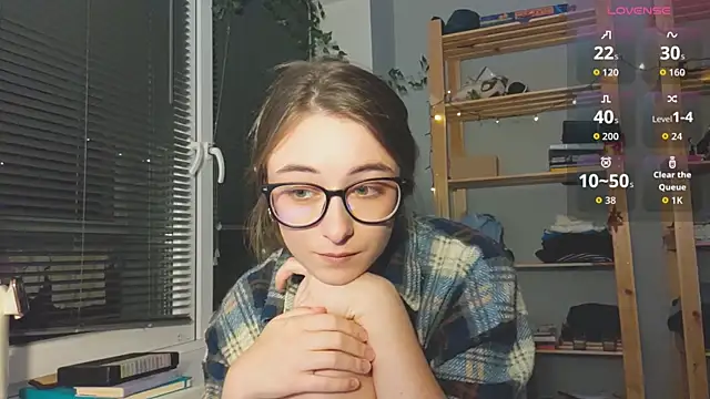 Snapshot of monlight__dana chatting on 10/05/25, 05:00 monlight  dana online show from 10/05/25, 05:00