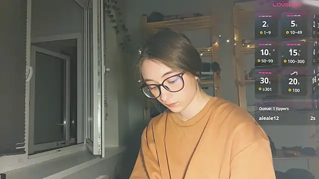 Snapshot of monlight__dana chatting on 10/09/25, 10:41 monlight  dana online show from 10/09/25, 10:41