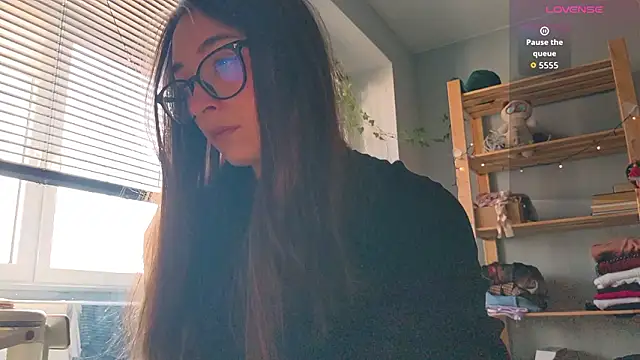 monlight  dana online show from 03/27/26, 08:26