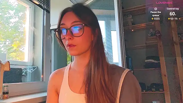 Snapshot of monlight__dana chatting on 05/27/26, 05:21 monlight dana online show from 05/27/26, 05:21