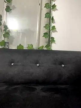 Berry Bans online show from 10/12/25, 10:53