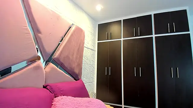 Charlotte Ice1 online show from 01/13/25, 08:58