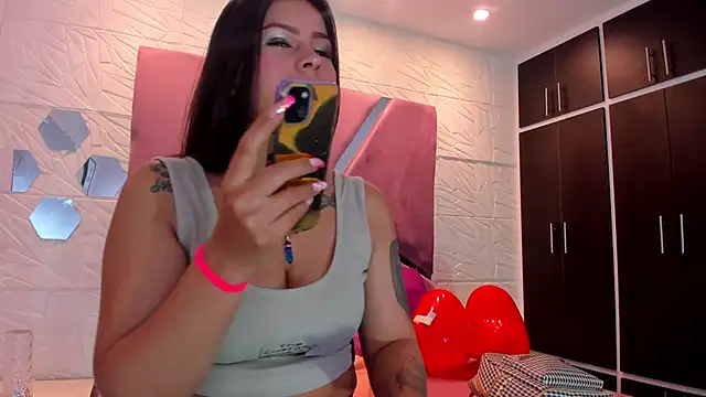 Charlotte Ice1 online show from 02/20/25, 04:46