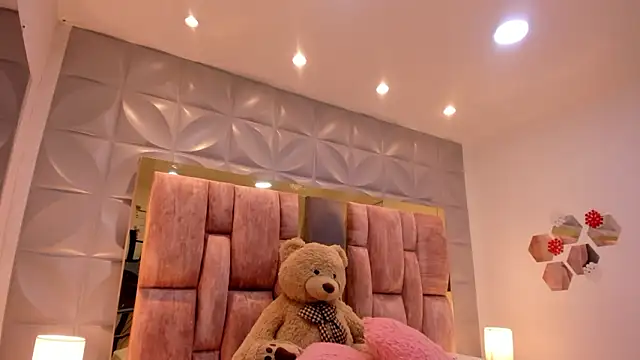 Charlotte Ice1 online show from 03/28/26, 01:33