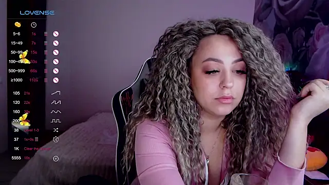  Just a queen 3 online show from 12/31/24, 08:59