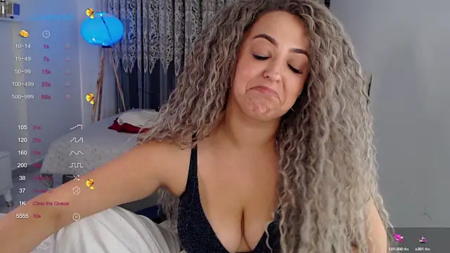  Just a queen 3 online show from 10/22/25, 01:22