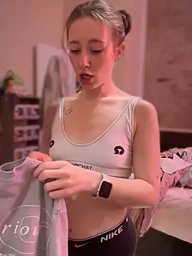 sage  marie online show from 02/07/25, 04:56