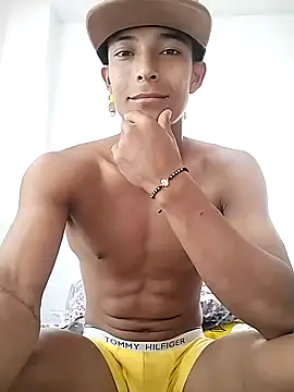 Demiansteven2 online show from 02/21/25, 10:04