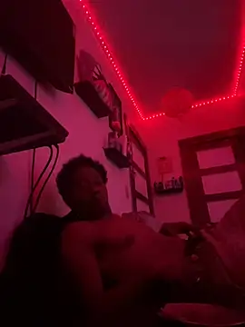 Snapshot of GersonGil1 chatting on 01/29/25, 02:53 GersonGil1 online show from 01/29/25, 02:53