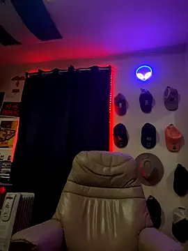 Snapshot of GersonGil1 chatting on 10/28/25, 03:10 GersonGil1 online show from 10/28/25, 03:10