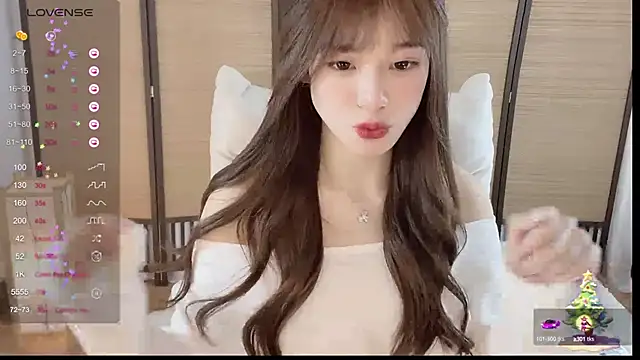 Yuuuuuly online show from 12/17/24, 03:28