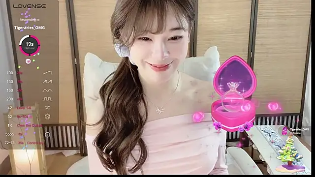 Yuuuuuly online show from 12/18/24, 04:49