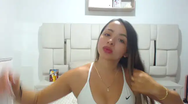 Ammyvelez online show from 02/19/25, 10:09