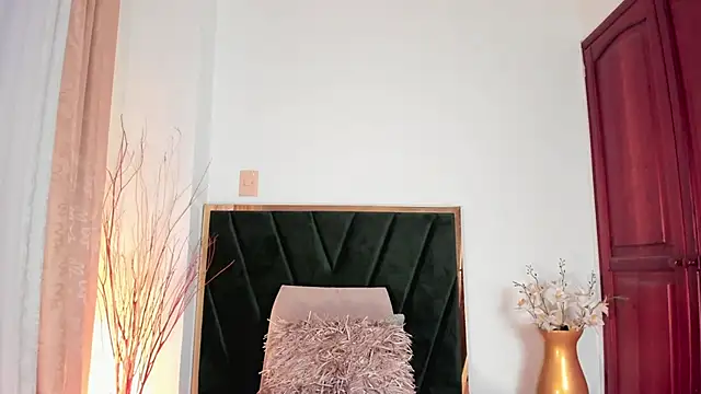 AlissaNix online show from 02/27/25, 11:37