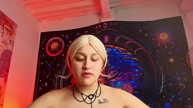 Snapshot of LailaCatt chatting on 09/20/25, 08:26 LailaCatt online show from 09/20/25, 08:26