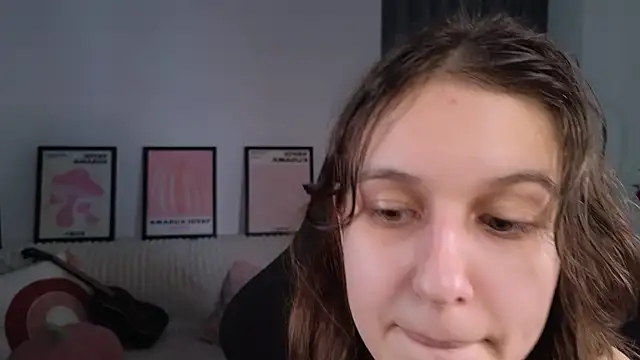 Snapshot of VanessaBayer2 chatting on 05/22/26, 05:14 VanessaBayer2 online show from 05/22/26, 05:14
