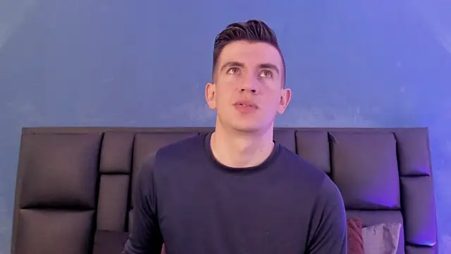 MikaelSlow online show from 01/18/26, 06:39