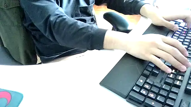 big-pig online show from 04/20/26, 01:41