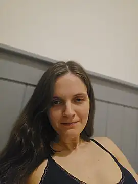 EllieDay online show from 05/01/26, 09:41