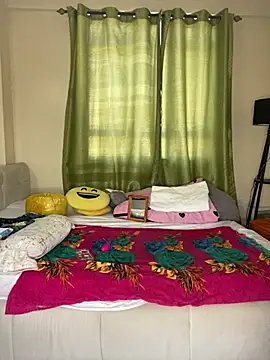 nur lin online show from 02/22/25, 05:34