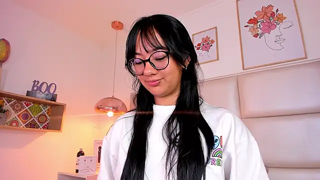 Aily Yozuko online show from 01/17/25, 09:39