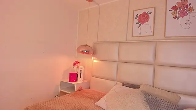 Aily Yozuko online show from 04/17/26, 02:36