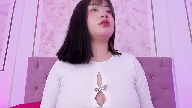 GENNESIS LOVE online show from 01/17/26, 10:46