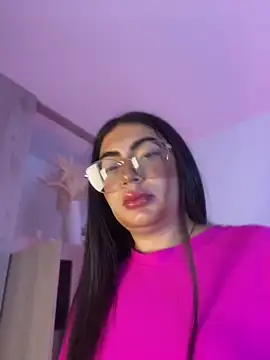 Mia 222 online show from 06/21/26, 11:24