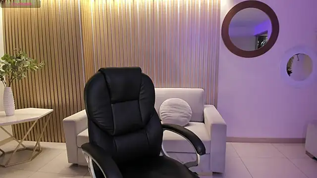 DonnaStonne online show from 01/05/25, 05:51