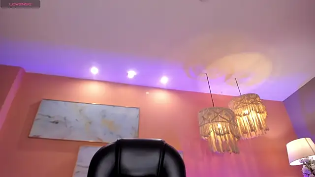 DonnaStonne online show from 01/24/25, 01:35