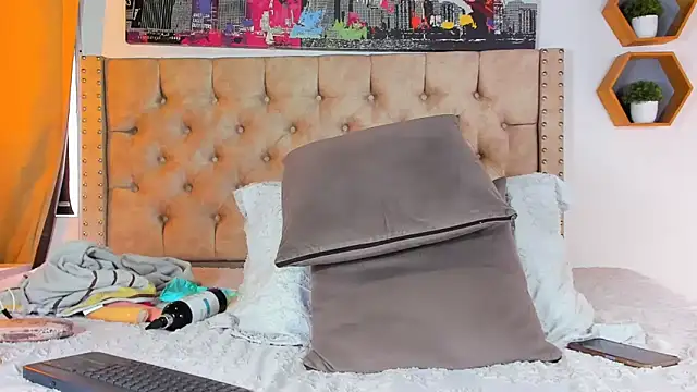 Anya Texas online show from 02/11/25, 08:10