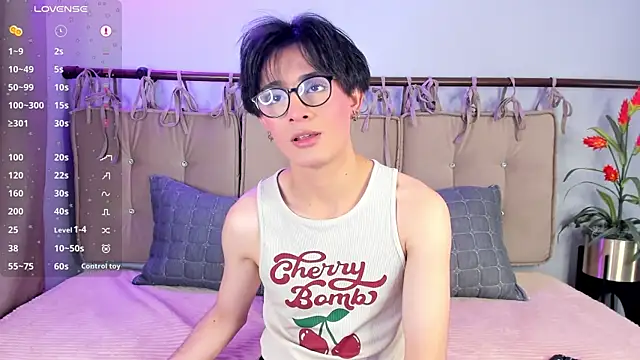 Snapshot of cherryy_boy chatting on 07/18/26, 08:45 cherryy boy online show from 07/18/26, 08:45