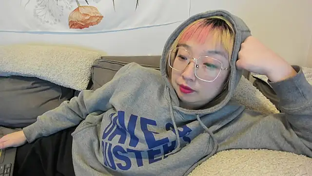 luxgray online show from 12/17/24, 11:27