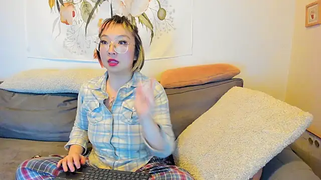 luxgray online show from 01/12/25, 02:35