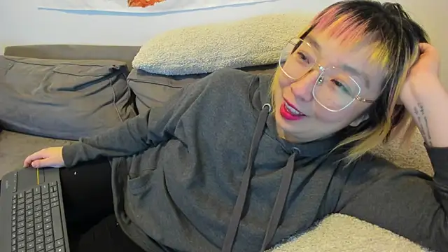 luxgray online show from 01/21/25, 01:29