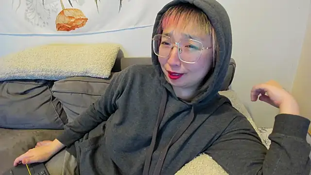 luxgray online show from 02/01/25, 01:02