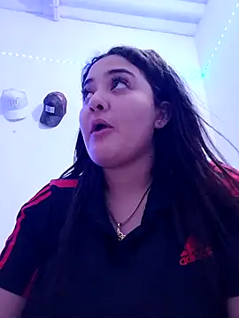 Liancy online show from 12/17/24, 08:32