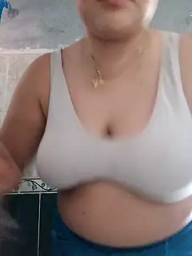 Liancy online show from 01/01/25, 03:57