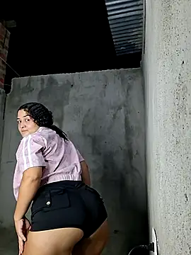 Liancy online show from 09/26/25, 01:42