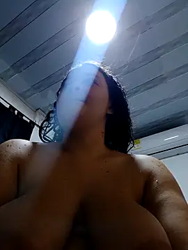 Liancy online show from 12/04/25, 10:07