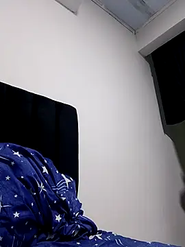 Liancy online show from 04/16/26, 02:23