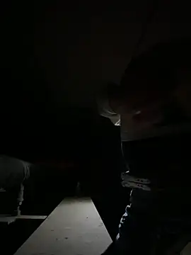 Snapshot of tongueispowerr6d9 chatting on 12/25/24, 03:18 tongueispowerr6d9 online show from 12/25/24, 03:18