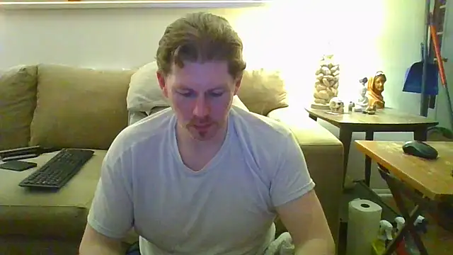 Snapshot of Rock_Pierce chatting on 05/24/26, 05:23 Rock Pierce online show from 05/24/26, 05:23