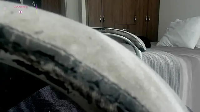 Im coco online show from 11/15/25, 01:40