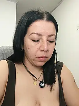 Snapshot of Im_coco chatting on 05/17/26, 09:49 Im coco online show from 05/17/26, 09:49