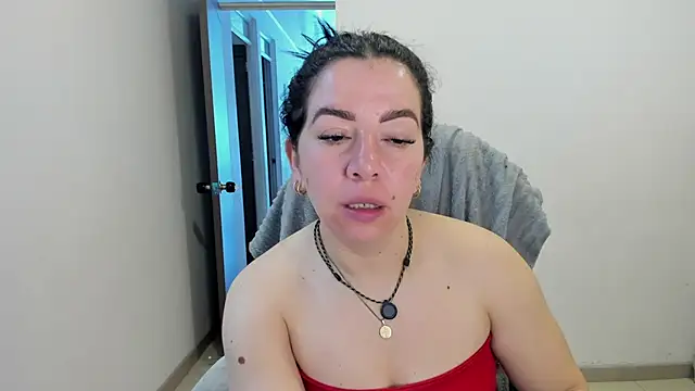 Snapshot of Im_coco chatting on 06/02/26, 01:02 Im coco online show from 06/02/26, 01:02