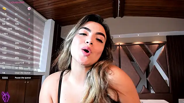 IsabellaaJoness online show from 04/11/26, 11:25